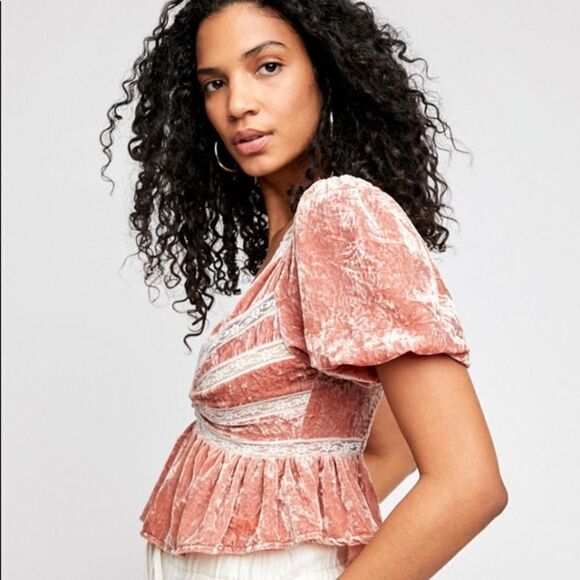 🆕 Free People Yours Truly Velvet Top NWTS! Pink Velvet & Ivory lace - Picture 2 of 12